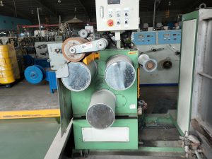 01 Máy thổi Plastics (thổi găng tay 2 lớp), model JCGP-40-CE